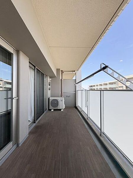 バルコニーを拡大表示