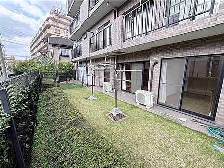 【庭】大型専用庭付です。