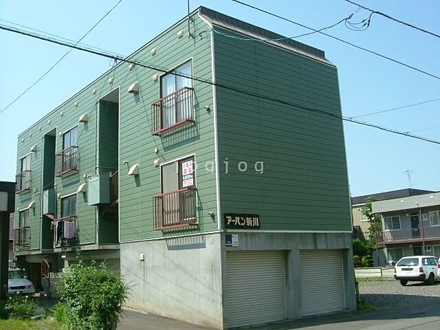 4 / 13