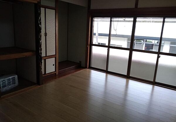 室内
