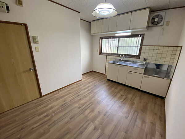 八代本町藤本二戸一 ｜兵庫県姫路市八代本町2丁目(賃貸一戸建3DK・2階・65.00㎡)の写真 その3