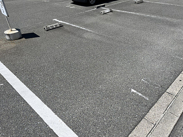 8 / 11
