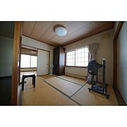 ≪和室≫リビング横の約6帖の和室。寝室や子ども部屋としてはもちろん、家族がリラックスタイムを過ごす場所としても使用できます。