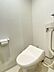 トイレ：《トイレ》ウォシュレット付きトイレです。