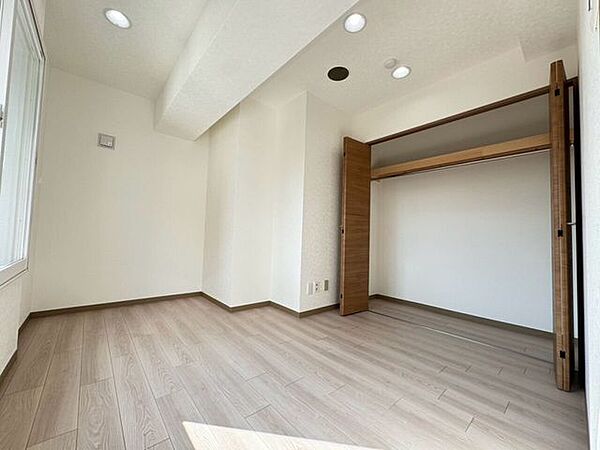 洋室を拡大表示