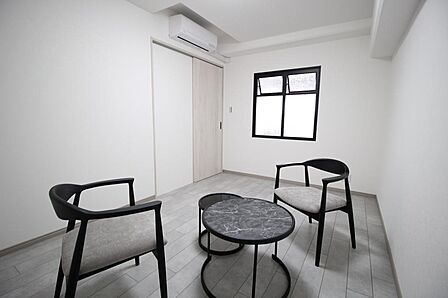 ■様々なお部屋のコーディネートが出来るナチュラルカラーの内装♪