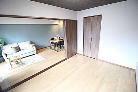 ■シンプルな内装で、家具や小物で安らぎの空間を作れます♪