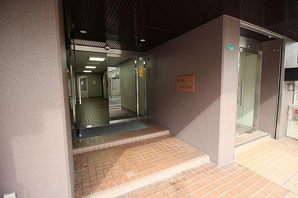 エントランスを拡大表示