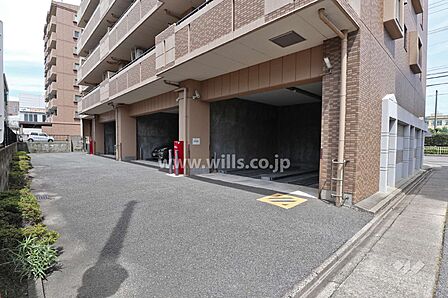 駐車場出入口