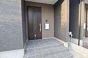 物件の玄関［2025年2月25日撮影］