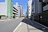 その他：敷地北側の前面道路（西側から）