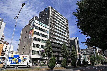 プレサンスロジェ上前津駅前?の外観(南西側から)