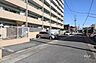駐車場：敷地内駐車場（屋外平面式）