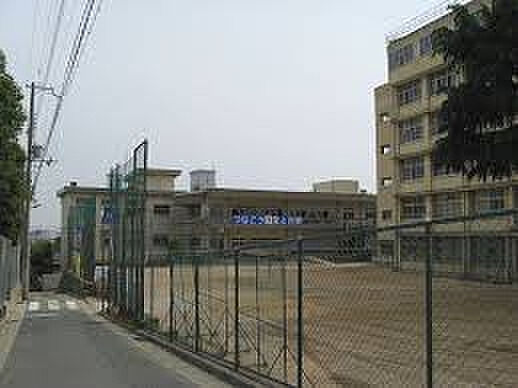 画像16:神戸市立葺合中学校