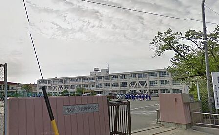 新川中学校 約2100m 徒歩約27分