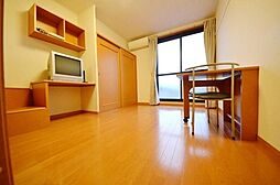 レオパレスエトワール 102 1階1Kのリビング/ダイニング