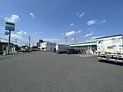 ファミリーマート 徒歩5分 400m
