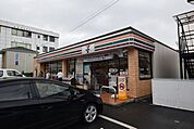セブンイレブン鉄道博物館前店 徒歩8分。コンビニ 640m