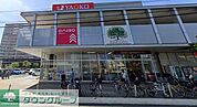 フェスタスクエア 徒歩30分。 2390m