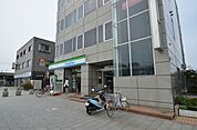 ファミリーマート蓮田駅東口店 1540m