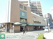 クイーンズ伊勢丹北浦和店 612m