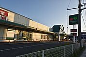 マルエツ蓮田椿山店 1527m