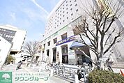 習志野市役所 708m