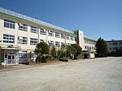 船橋市立前原中学校 徒歩9分。中学校 690m