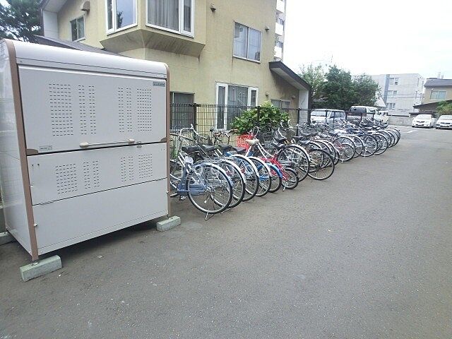その他