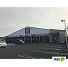 スーパー「松源木ノ本店まで684m」
