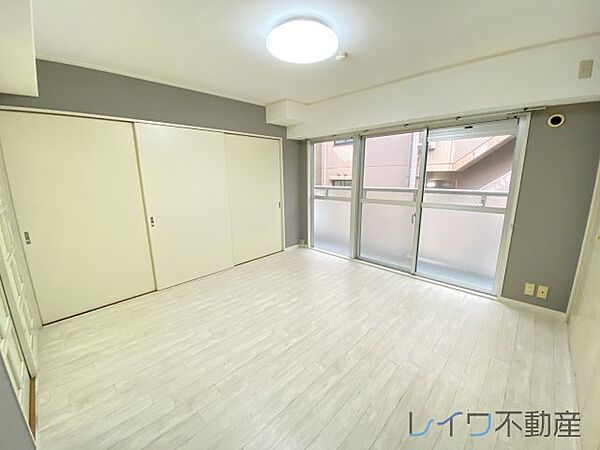 サンビラ大手前 ｜大阪府大阪市中央区内平野町1丁目(賃貸マンション2DK・10階・37.61㎡)の写真 その4