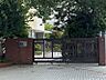 周辺：八熊小学校まで　210m　徒歩約3分●【校訓】素直で明るく・丈夫でよく働き・よく考え努力する【教育目標】未来社会を生きぬく力を育む八熊教育 　縦割り活動や出前授業学習をしている。