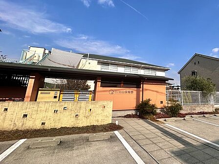 伝治山保育園まで 596m 徒歩約8分●こどもの個性を受け止め、ゆったりとした環境の中でこどもが保育者に慣れ親しむことができるようにしていきます。