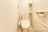 トイレ：トイレは温水洗浄便座付きでいつでも清潔！冬場も快適に使えます♪