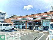 セブンイレブン 徒歩5分。コンビニ 360m