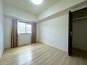5.2帖の中洋室！クローゼットもあります♪