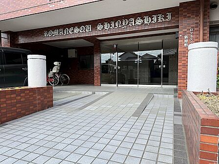 きれいなエントランスです!