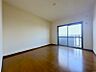 その他：東側に窓があり、朝日の入るお部屋です！