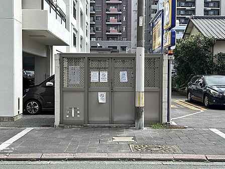敷地内にゴミ捨て場あり!