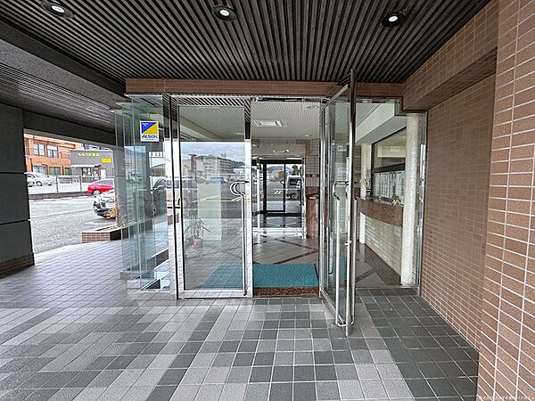 エントランスを拡大表示