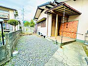 通行人の視線が届きにくく、車の騒音が少ない立地です♪