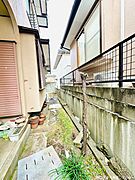 東側