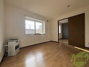 明るいお部屋は気持ちよく過ごせそうですね。