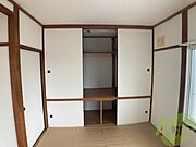 押入です。和室はやっぱり落ち着きがありますね。
