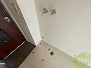 もちろん洗濯機置場は室内にあるので、いつでも洗濯できますよ～