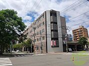 医療法人菊郷会愛育病院 183m