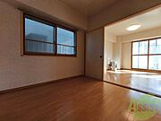 寝室です。部屋をどう使うかはあなた次第です！