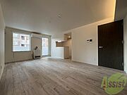 木目のフローリングは落ち着きのある印象のお部屋になりますね。