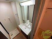 こちらに洗面台があります。朝の洗顔はこちらで。