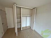 収納もバッチリあるのでお部屋が片付きますよ！